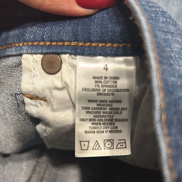 Aeropostale high-rise denim skirt. Size 4. Stretch. Distressed Jean skirt - Picture 3 of 10